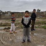 Дети из деревни Basytkee.