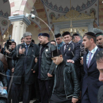 Представители федеральной и региональной власти открыли мечеть и присутствовали на первой службе в ней