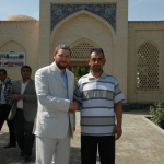 С имамом мечети при зиярате ходжи Махмуда Анжир Фагнави